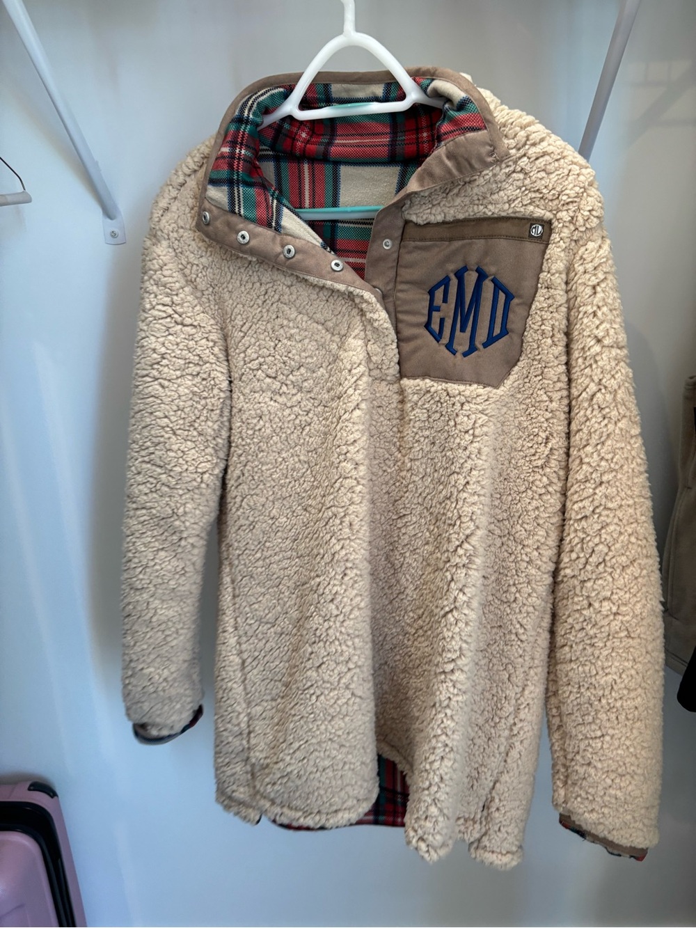 2 Marley Lilly Pullovers with initials EDM